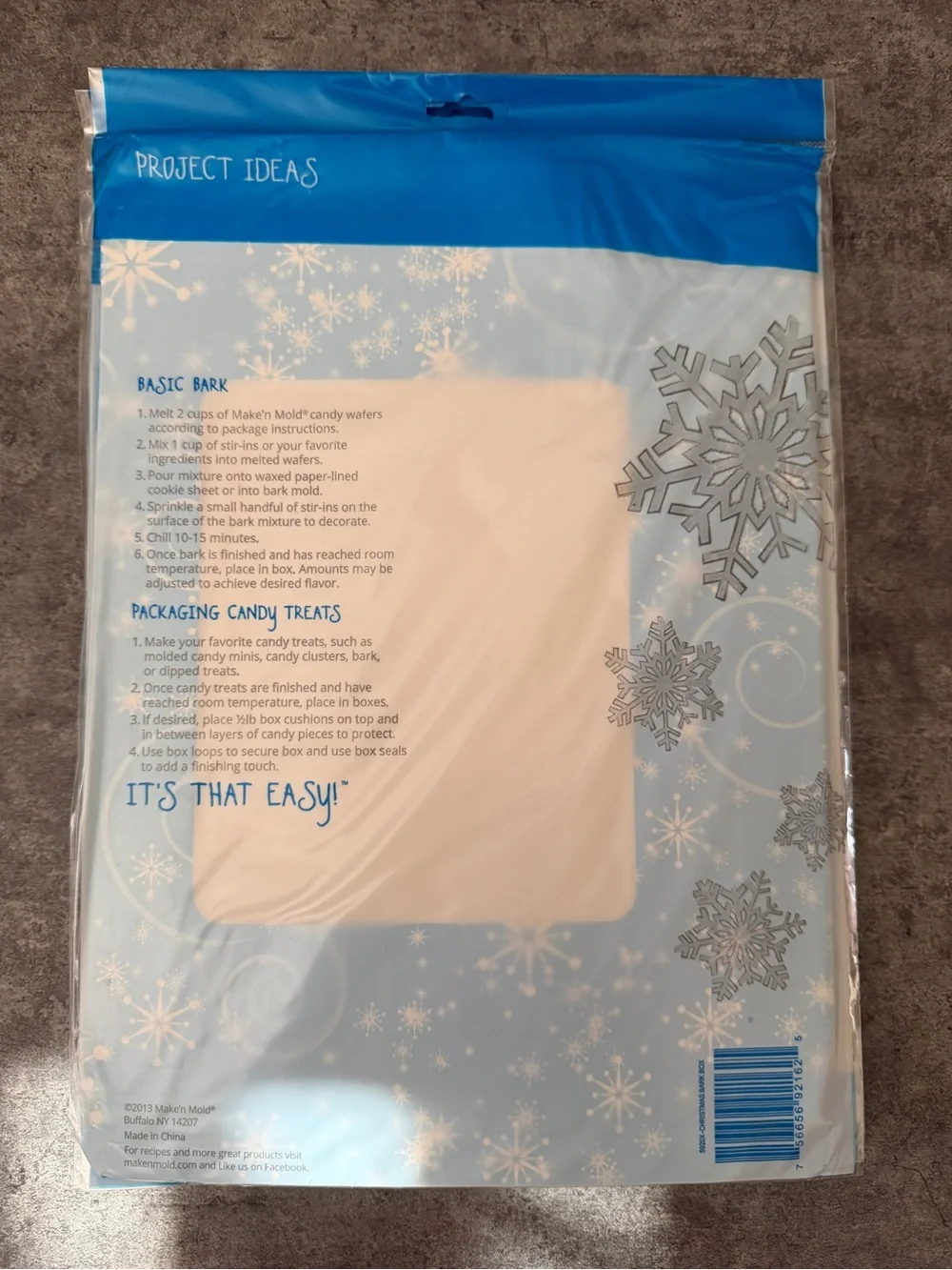 Holiday treat box bundle by Make N’ Mold- New!